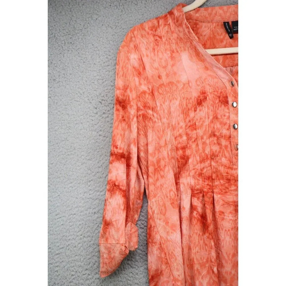 New Directions 3/4 Roll-tabbed Sleeves Silky Button-Up Top-Medium-New w/Tags - Picture 3 of 12